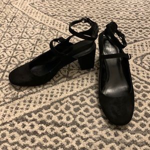 Black Mary Jane block heels with straps